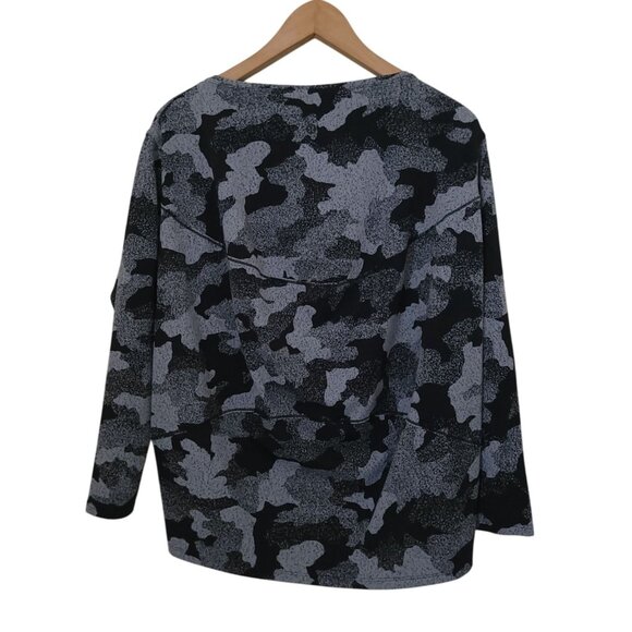 RARE Lululemon BACK IN ACTION Long Sleeve Black/Gray RULU Athletic Camo Top Sz 4 - Picture 2 of 9